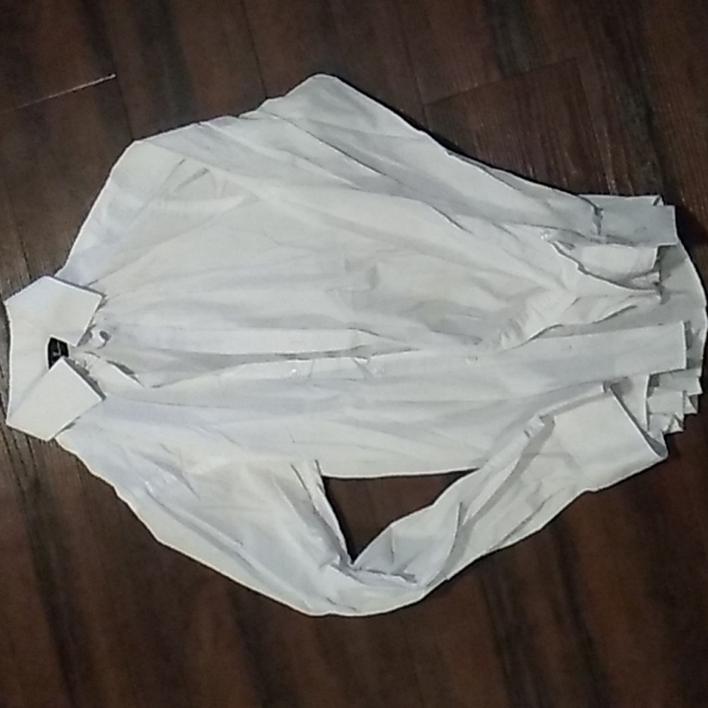 White dress shirt